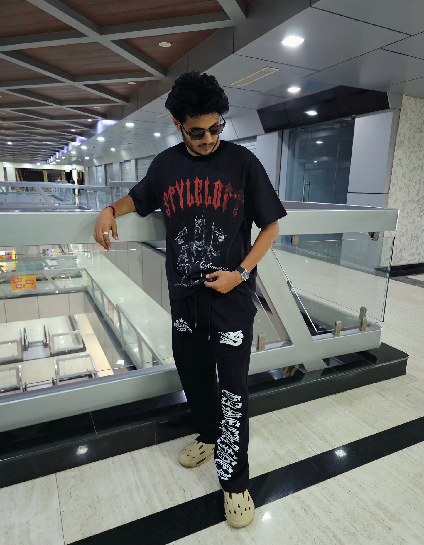 "Underdogs" Oversized Tee